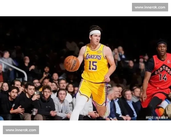 里夫斯：湖人是家！顶薪争议下的忠诚告白，球迷：他比拉塞尔更值得