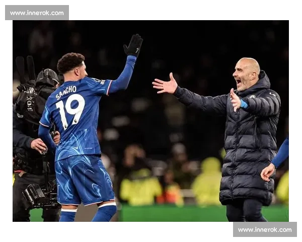 拜仁天价截胡未果！吉滕斯铁心回归切尔西续写英超梦