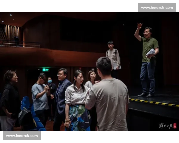 太空步与网球拍:王杰克逊跨界演绎体育艺术新高度 太空步与网球拍:王杰克逊跨界演绎体育艺术新高度