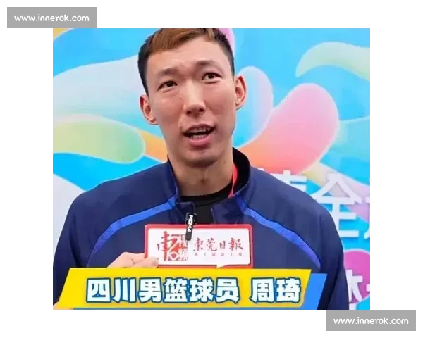 周琦爱子幼儿园毕业!与男篮叔叔互动害羞萌翻全网 周琦爱子幼儿园毕业!与男篮叔叔互动害羞萌翻全网